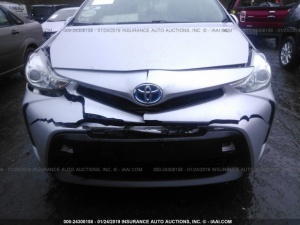 TOYOTA PRIUS V 2015