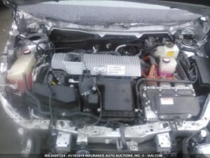 TOYOTA PRIUS V 2015