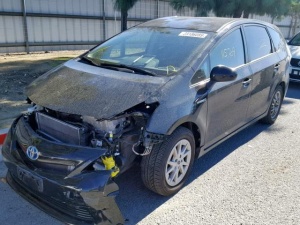 TOYOTA PRIUS V 2012