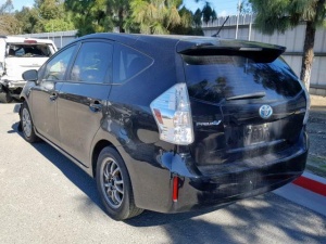 TOYOTA PRIUS V 2012