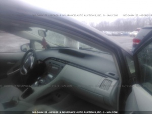 TOYOTA PRIUS 2011