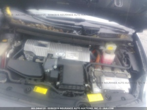 TOYOTA PRIUS 2011