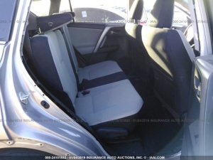 TOYOTA RAV 4 XLE 2016