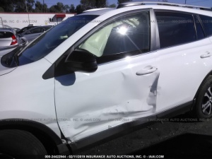 TOYOTA RAV 4 LE 2016