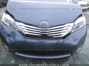 TOYOTA SIENNA LIMITED 2015