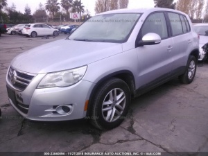 VOLKSWAGEN TIGUAN 2011