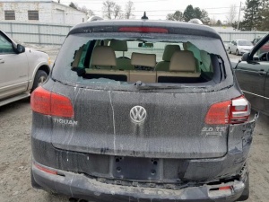 VOLKSWAGEN TIGUAN S 2012